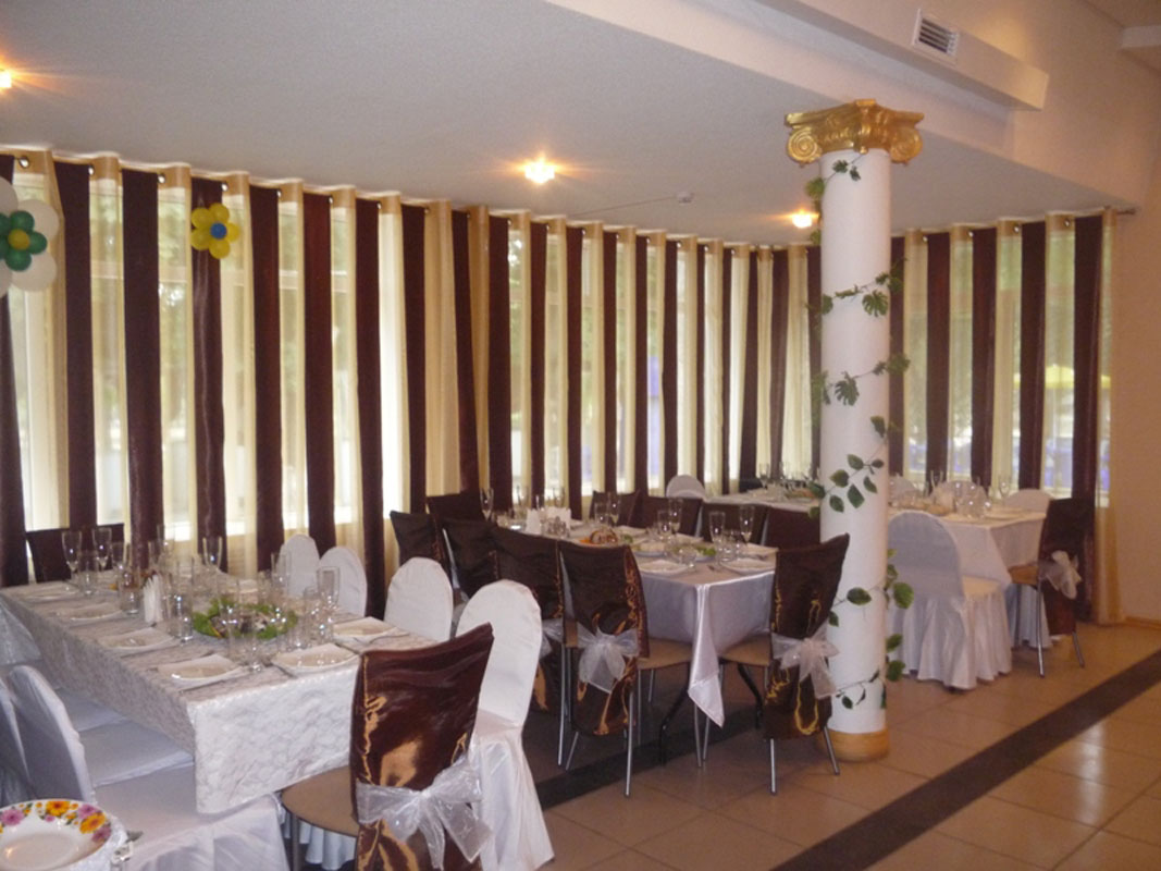 Зал на 80 человек — Мир