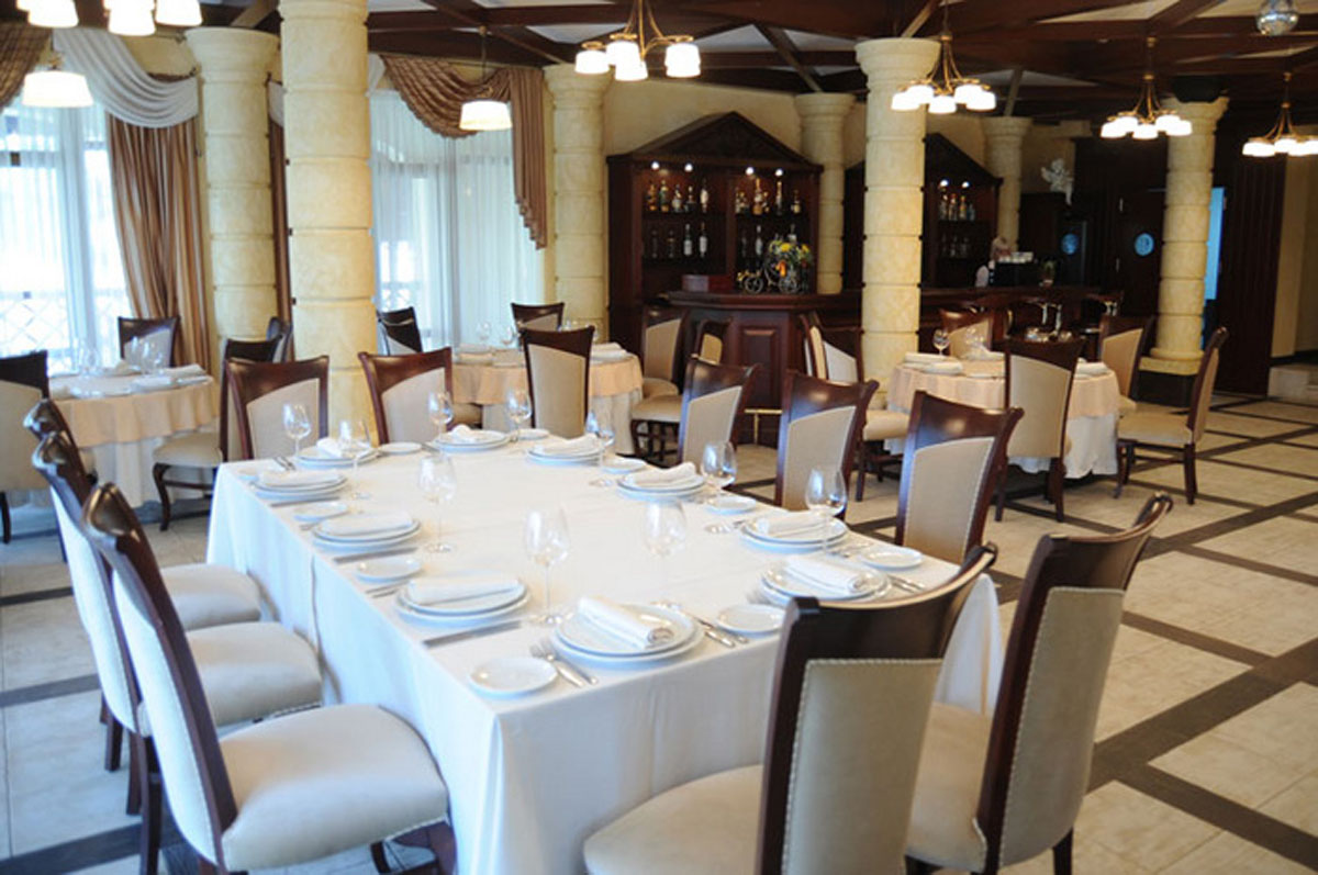 Банкетный зал — Высокий берег