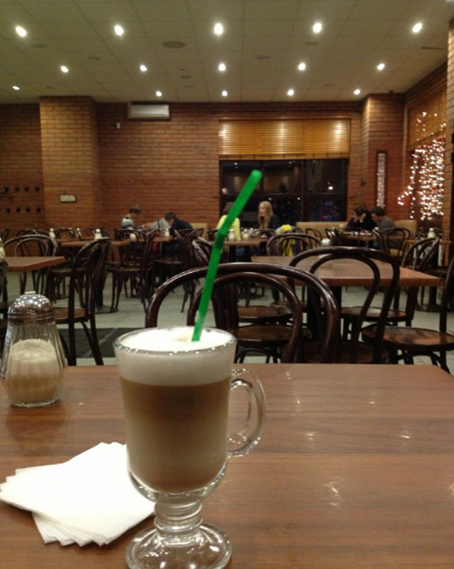 Основной зал — Центральная кофейня на Троицком проспекте