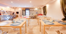 Основной зал — интерьер зала