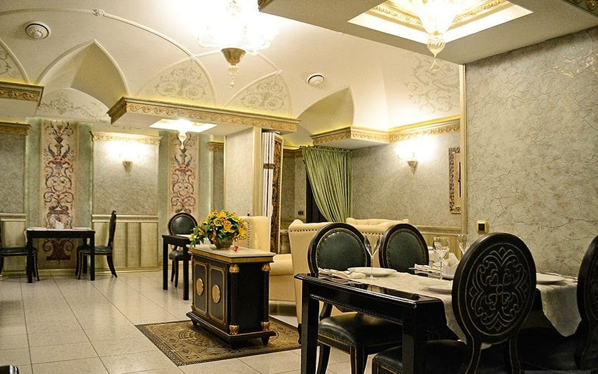 Основной зал — Времена Года