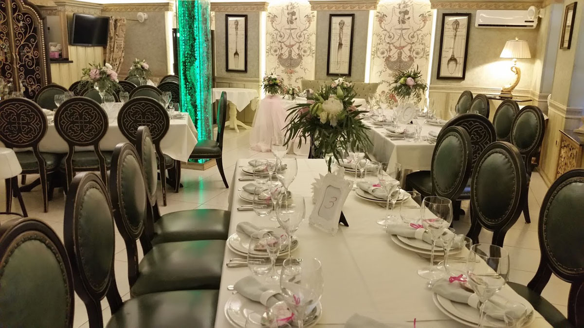 Основной зал — Времена Года