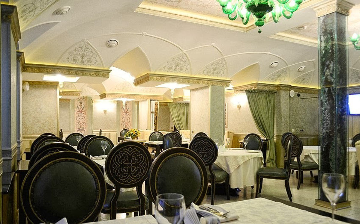 Основной зал — Времена Года