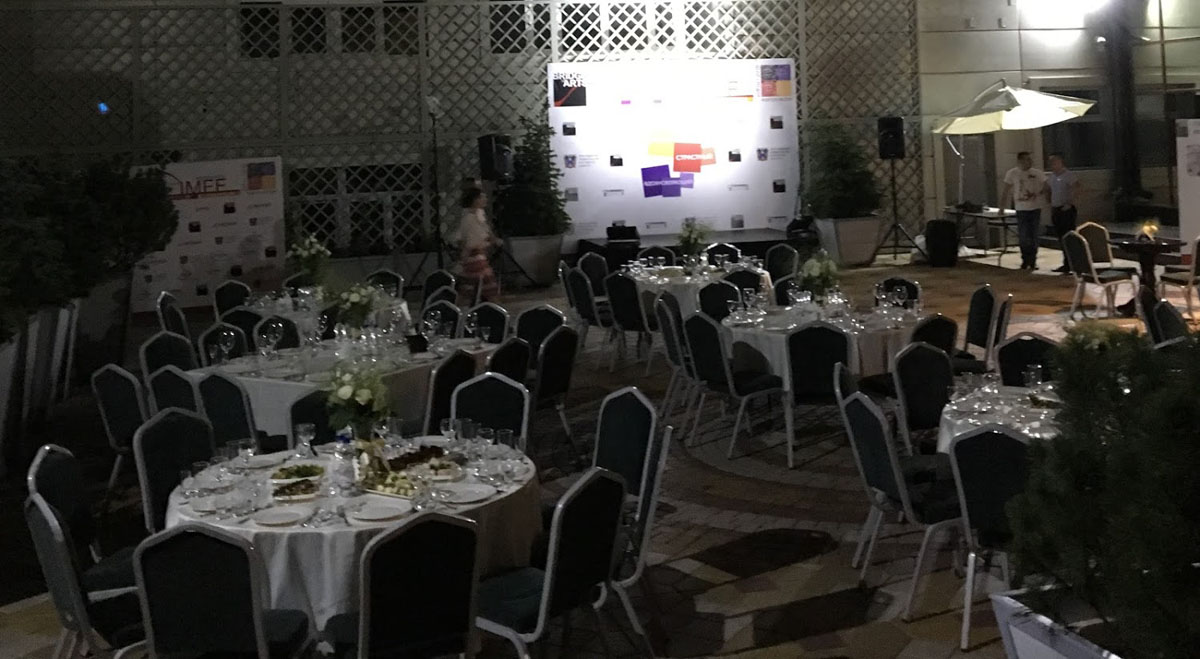 Основной зал — Времена Года