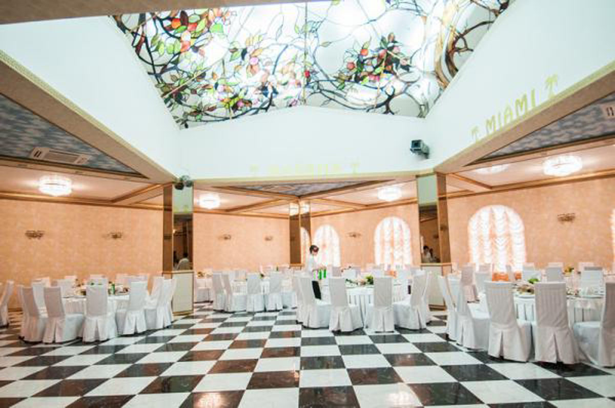 Зал на 450 человек