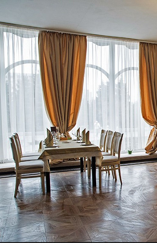 Зал на 80 человек — Ресторан Иверия