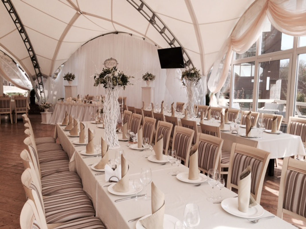 Зал на 100 человек — Ресторан Иверия