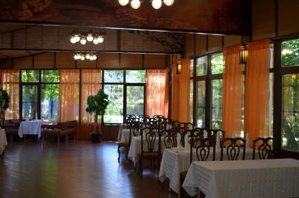 Зал на 80 человек