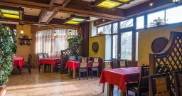 Основной зал