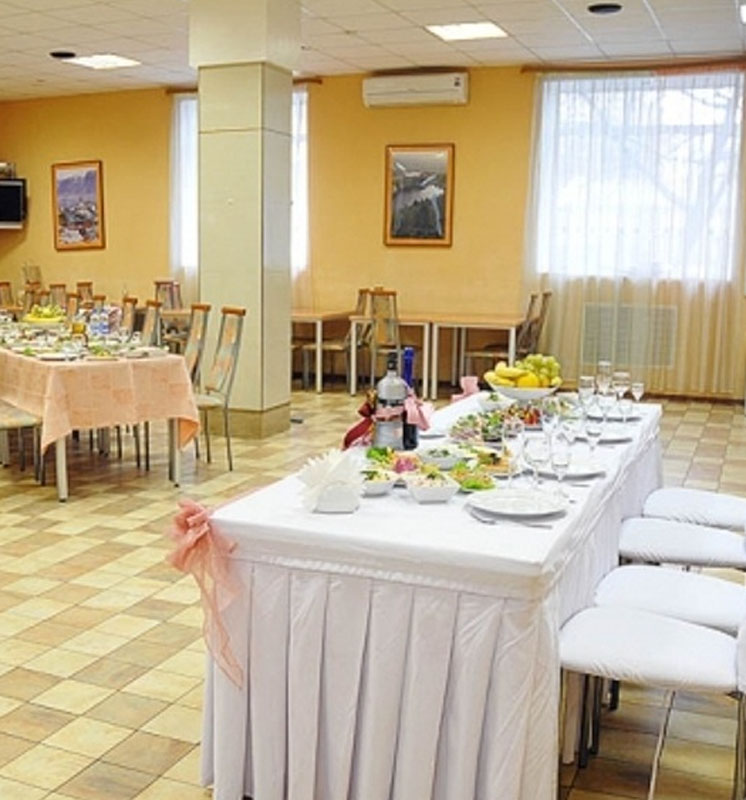 Основной зал — Кафе Гурман