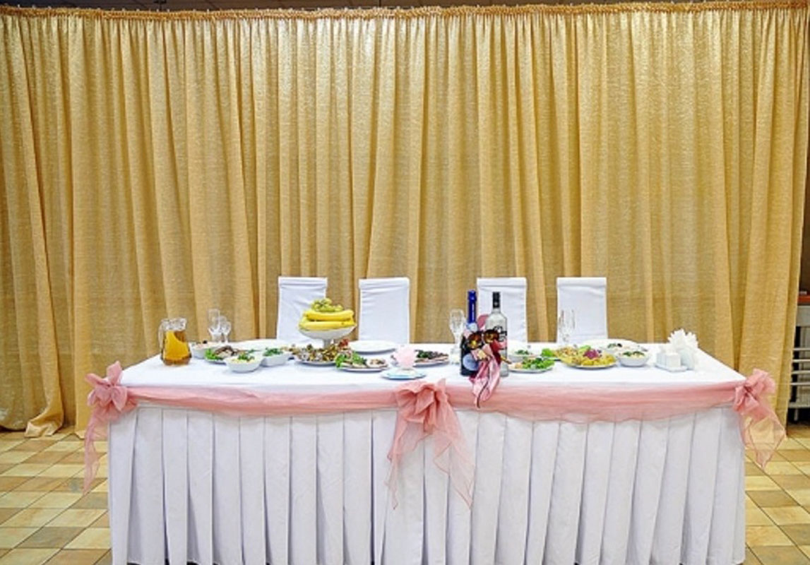 Основной зал — Кафе Гурман