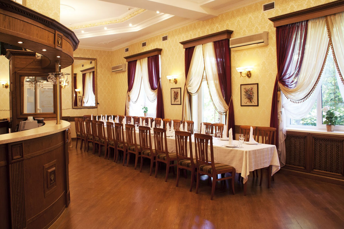 Основной зал — Магнолия