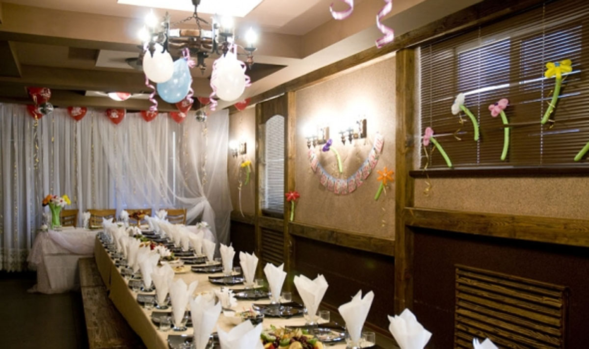 Основной зал — Западная Трибуна