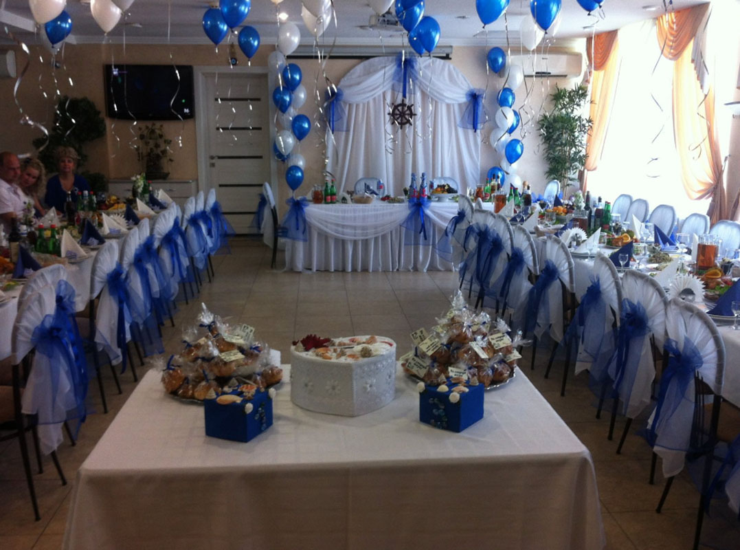 Основной зал