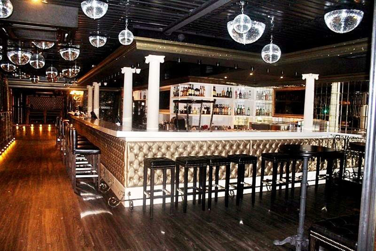 Основной зал — Паратов