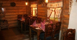 Основной зал — интерьер зала