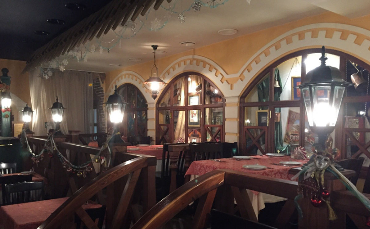 Основной зал — Боброфф