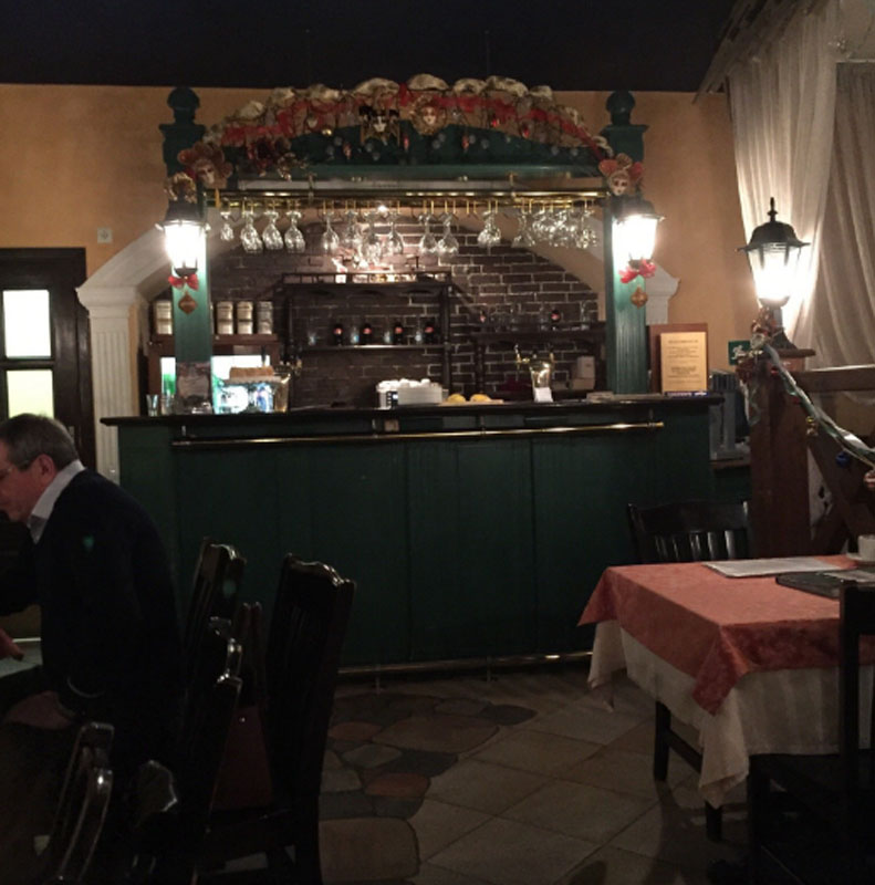 Основной зал — Боброфф