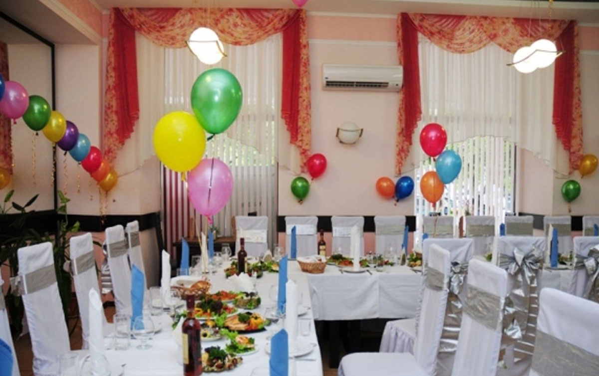 Основной зал — Старые друзья