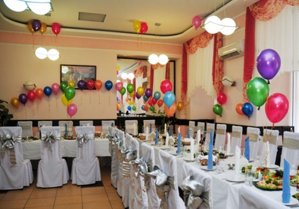 Основной зал — Старые друзья