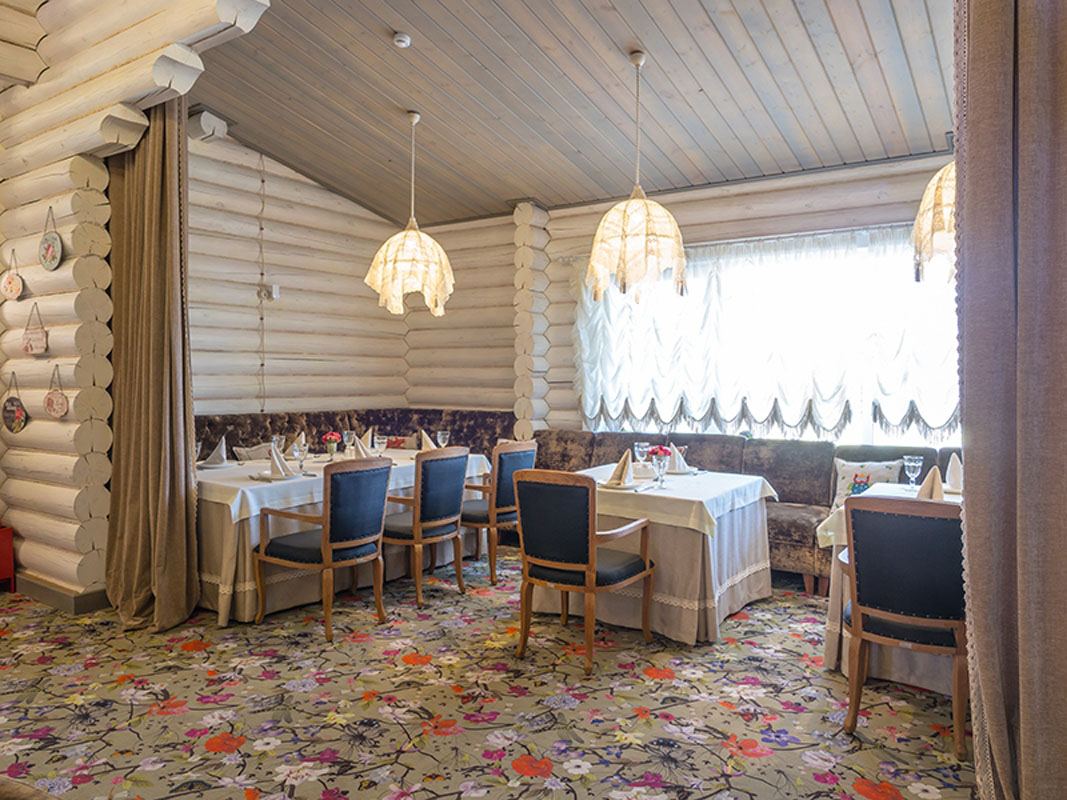 Зал на 80 человек — Ближняя Дача