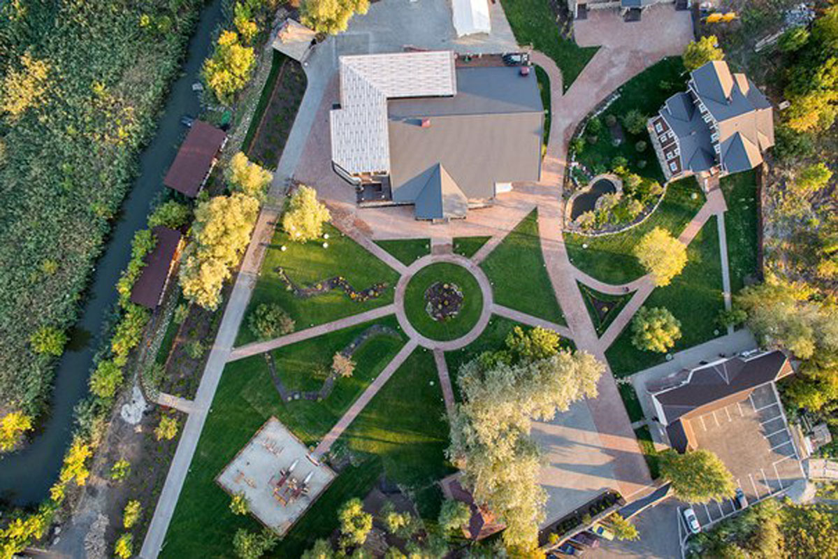 Зал на 80 человек — Ближняя Дача