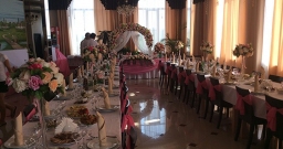 Зал на 100 человек