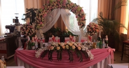 Зал на 100 человек