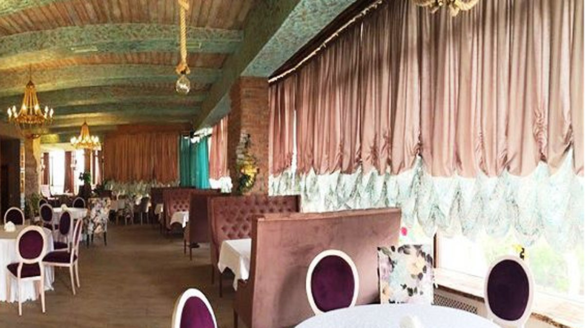 Зал на 100 человек