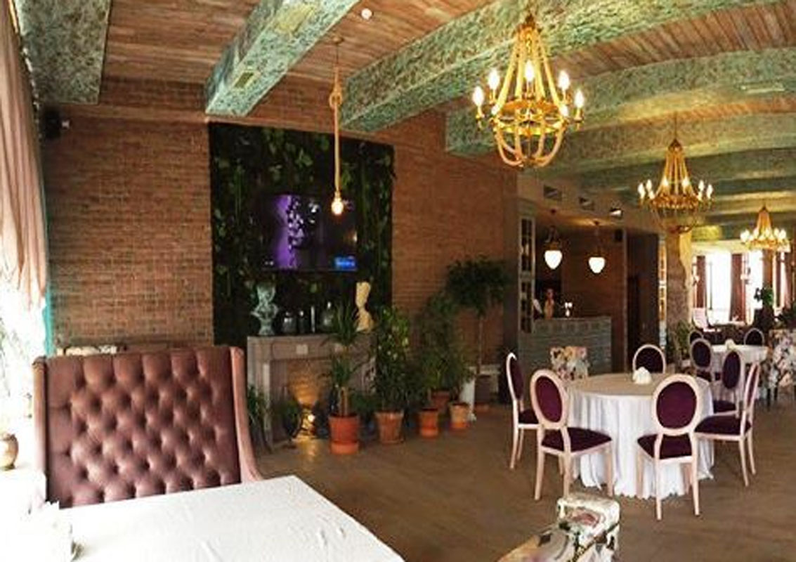 Зал на 100 человек — Шашлычный Мир на Мичуринской