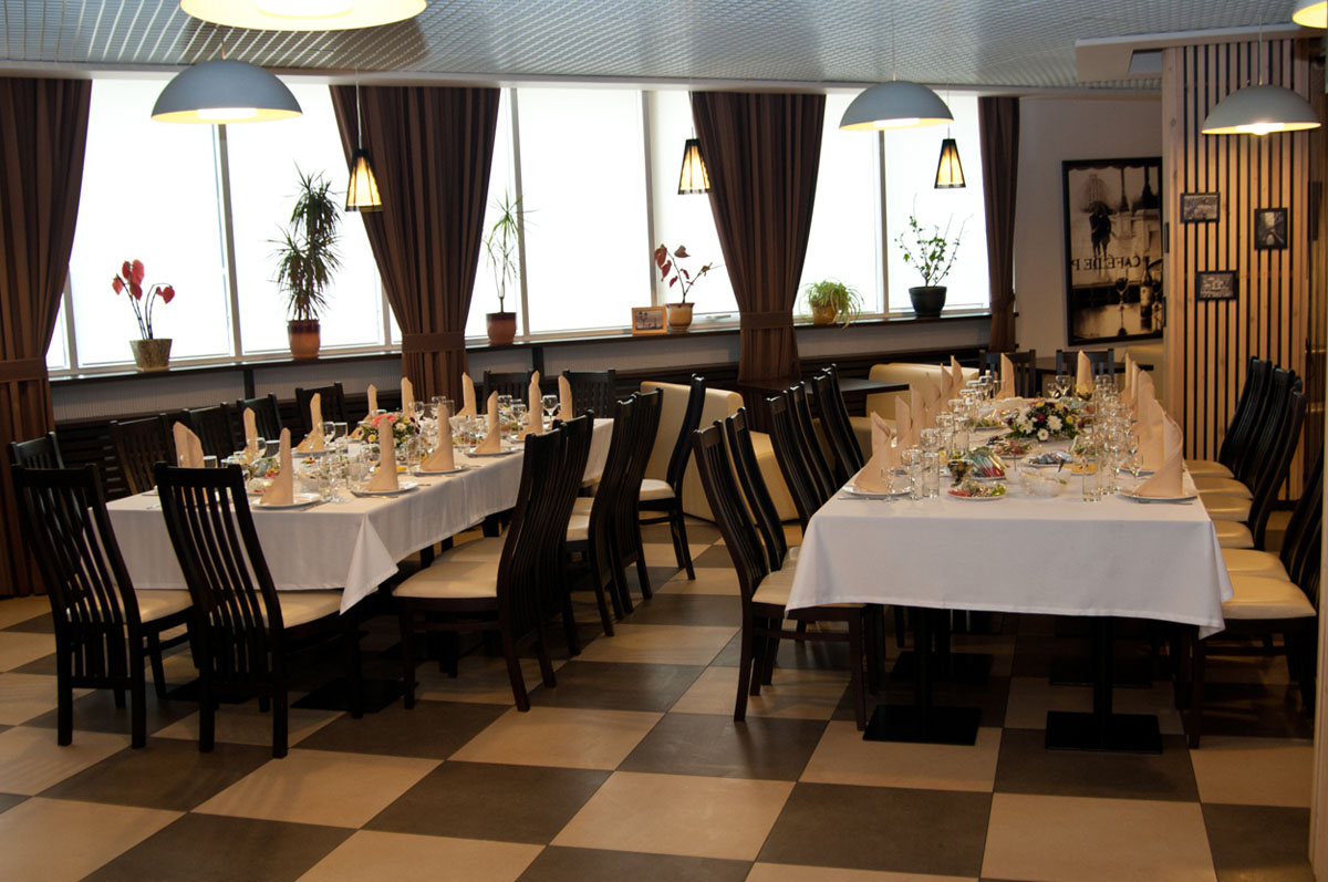 Основной зал — Ели-Млели