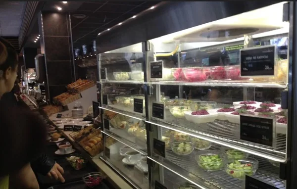 Основной зал