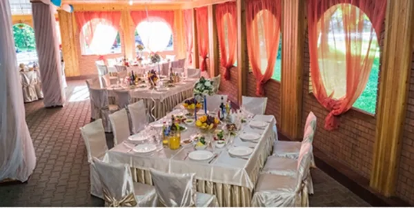 Основной зал — интерьер зала