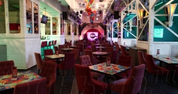 Бар 25 45 — интерьер зала