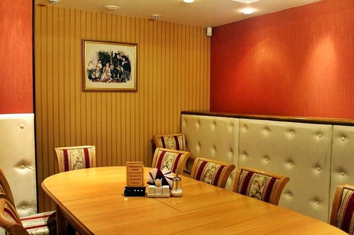 Основной зал — Шелк