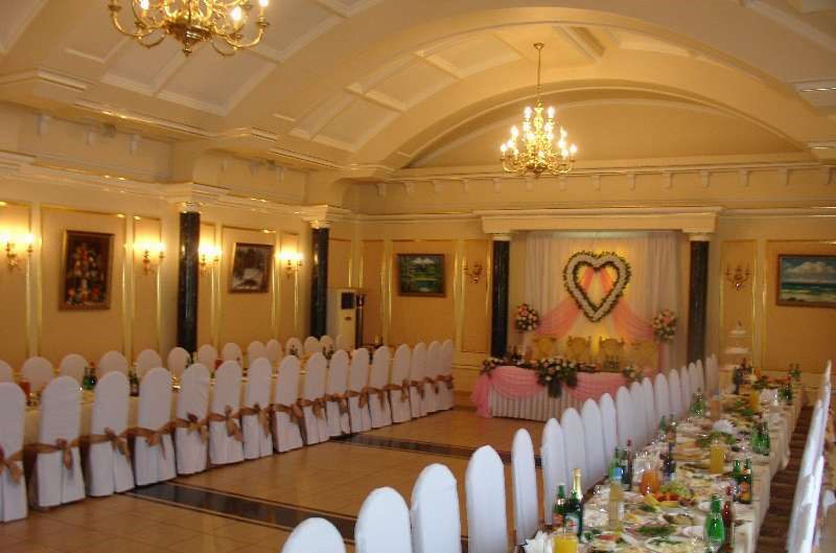 Зал на 200 человек — Ресторан Smirnoff