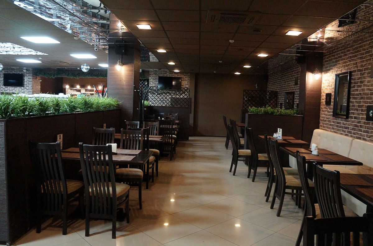 Основной зал — Бранч