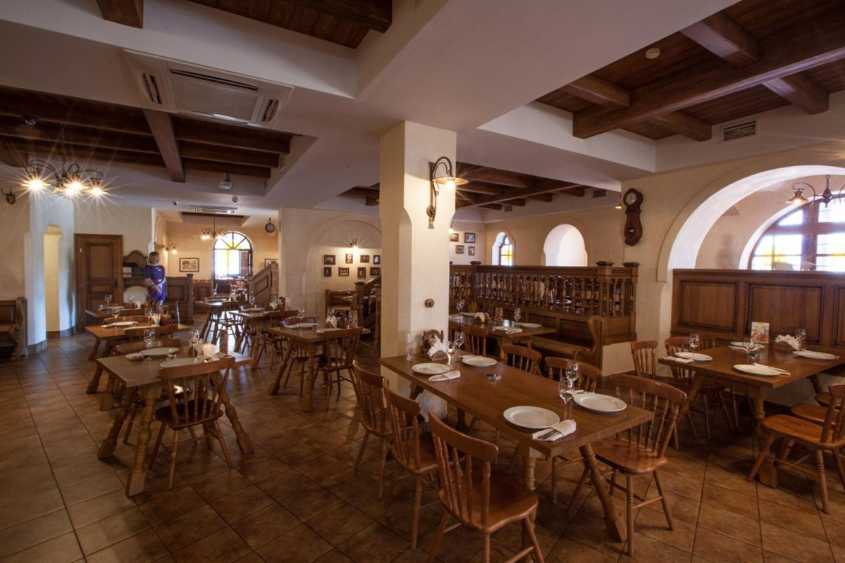 Основной зал — Бюргер