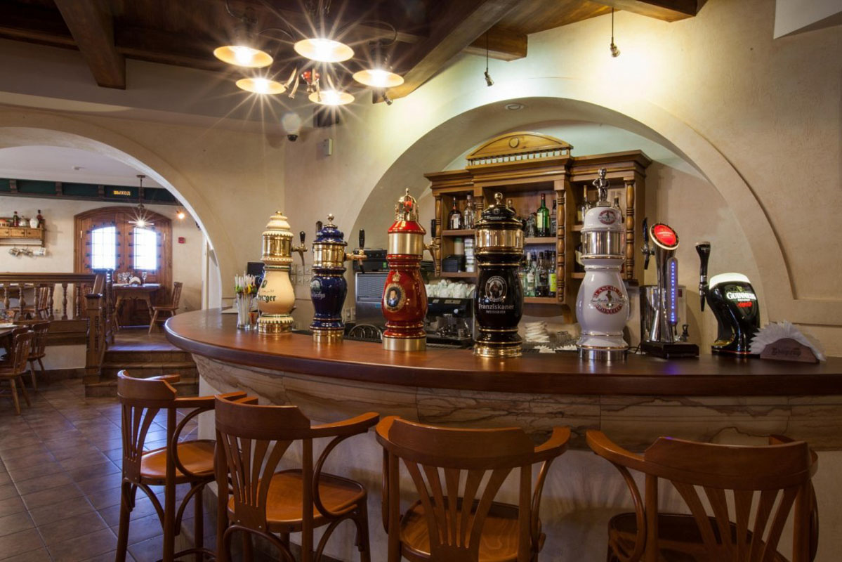 Основной зал — Бюргер