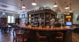 Основной зал