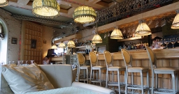 Основной зал