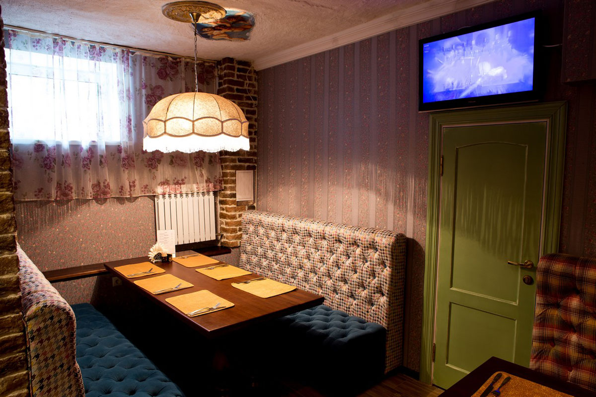 Основной зал — Абажур