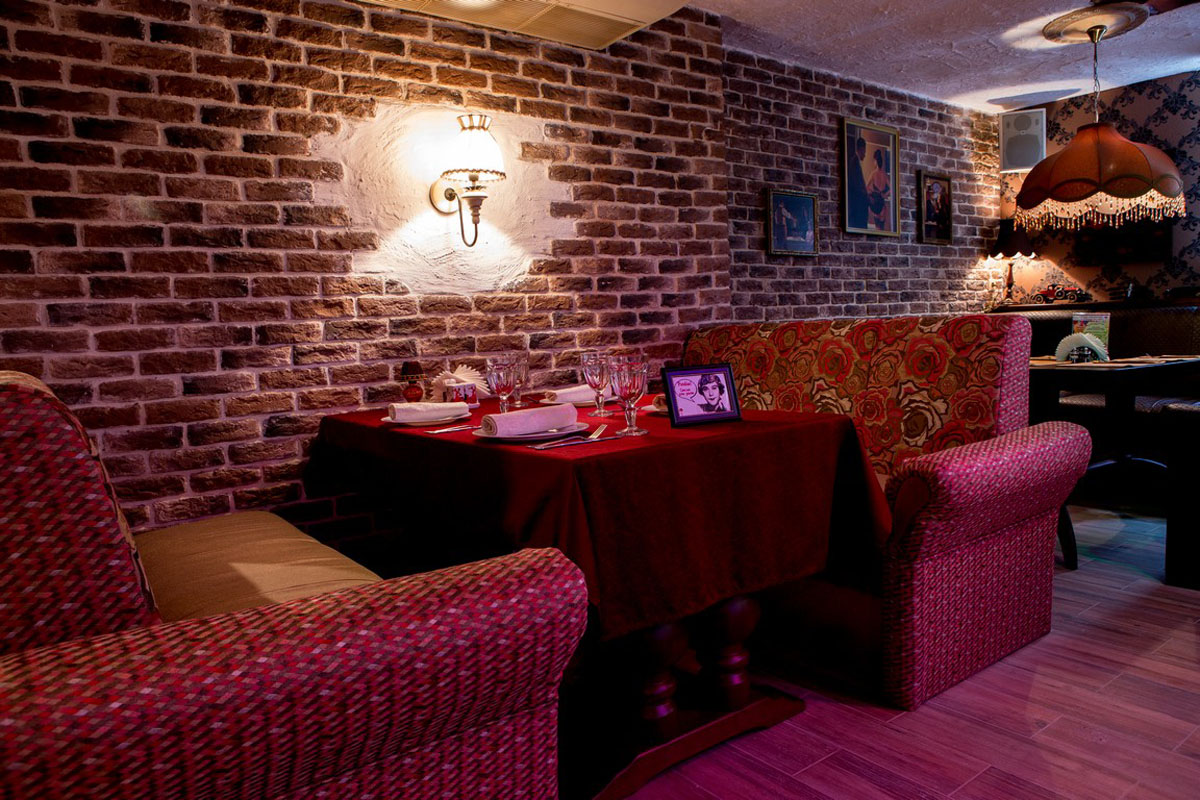 Основной зал — Абажур