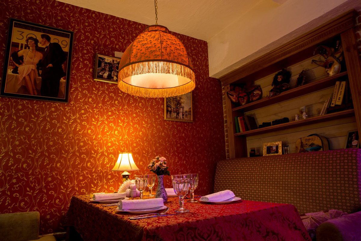 Основной зал — Абажур