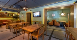 Основной зал