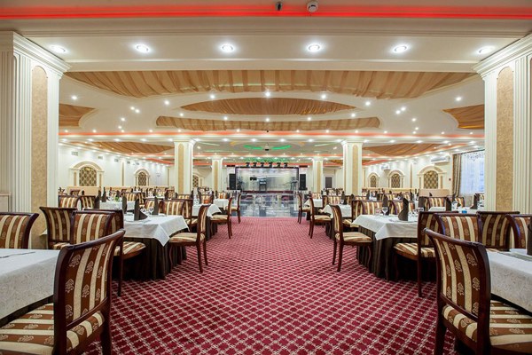 Банкетный зал Семь-40