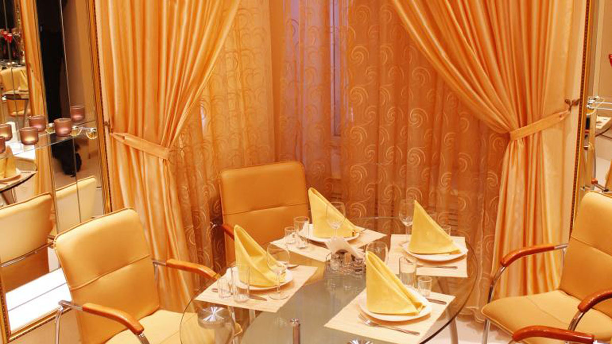 Основной зал — Кафе Антарес