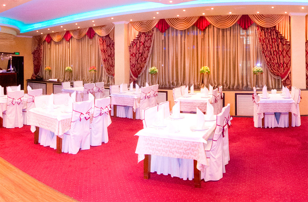 Основной зал — Лунный свет