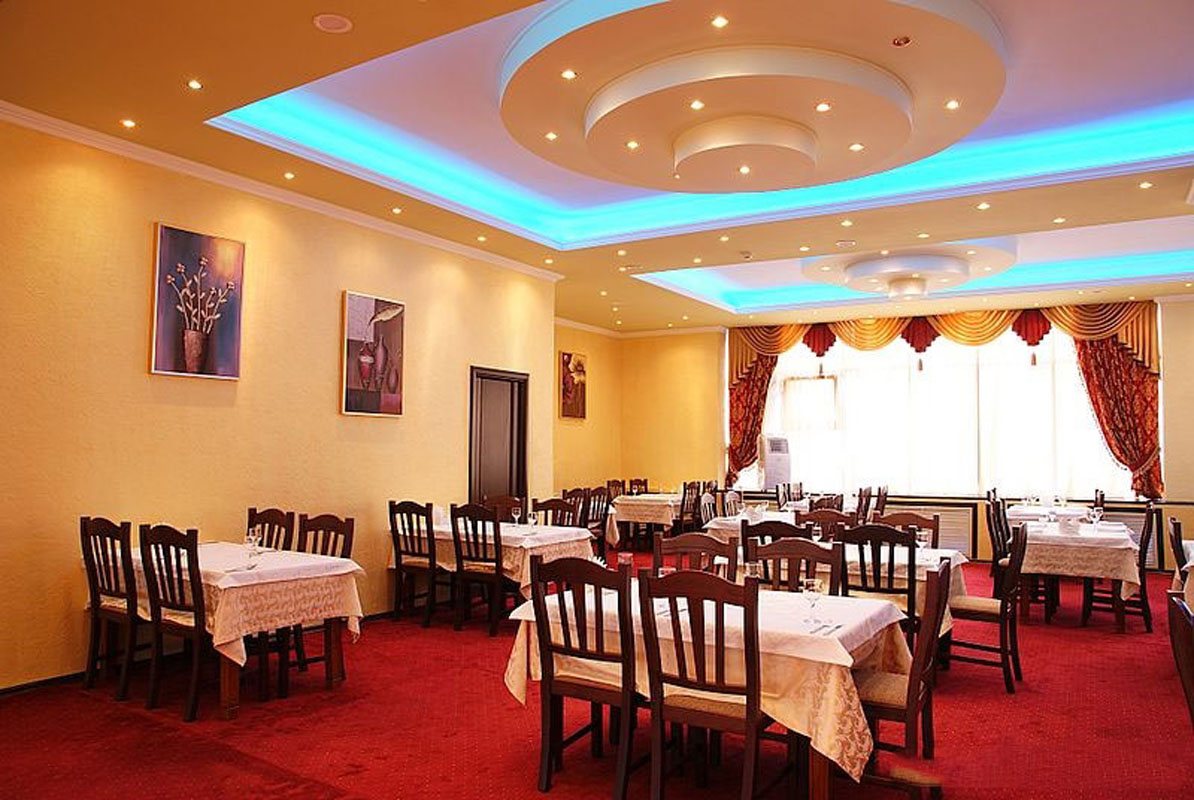 Основной зал — Лунный свет