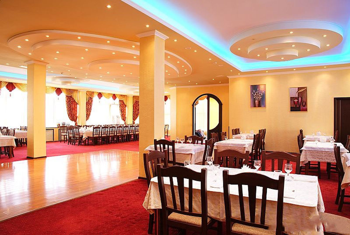 Основной зал — Лунный свет